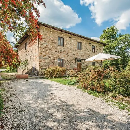 Apartment Camelia Via Francois Lucolena in Chianti